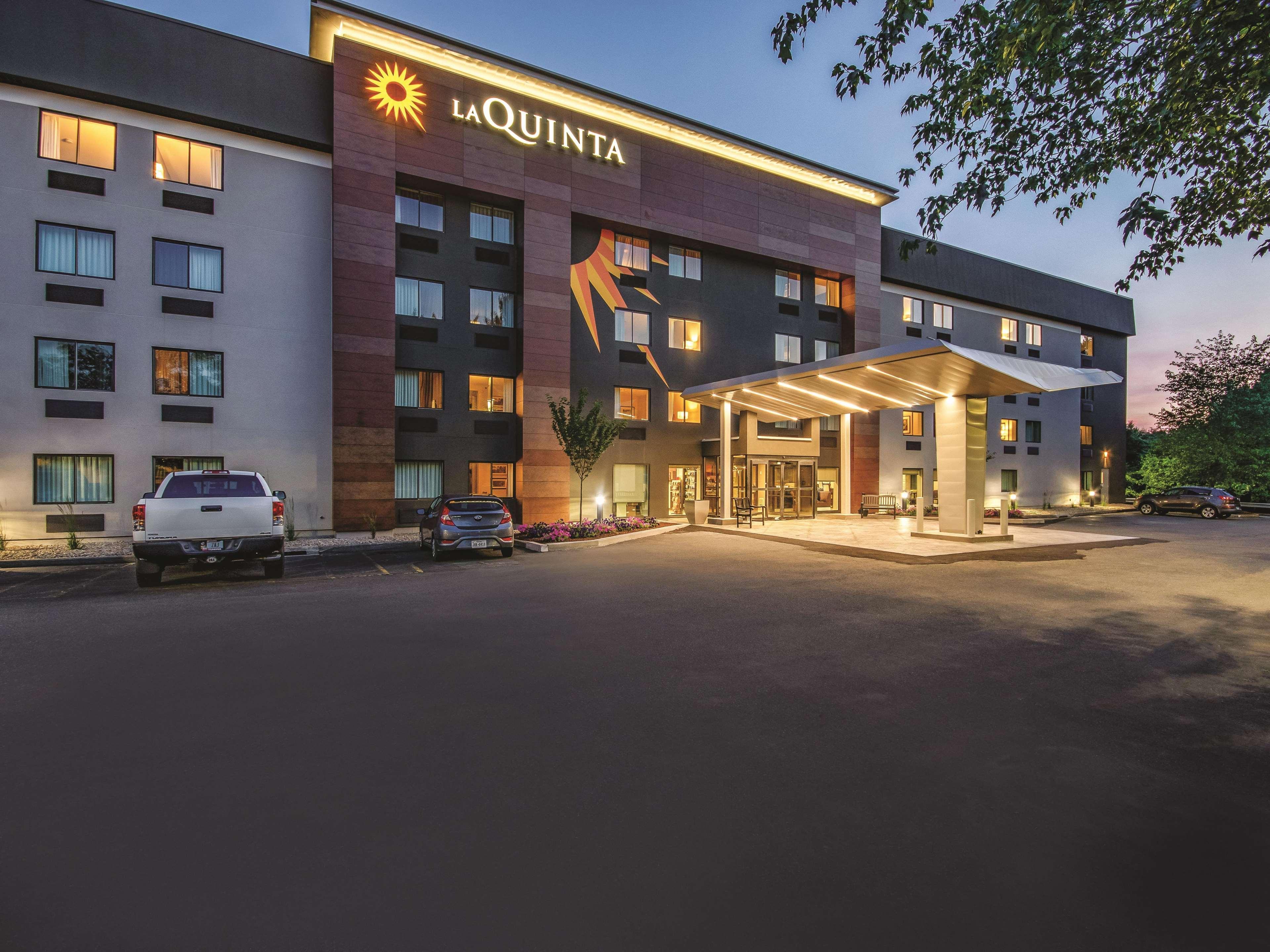 La Quinta By Wyndham Hartford Bradley Airport Hotel Windsor Locks Ngoại thất bức ảnh