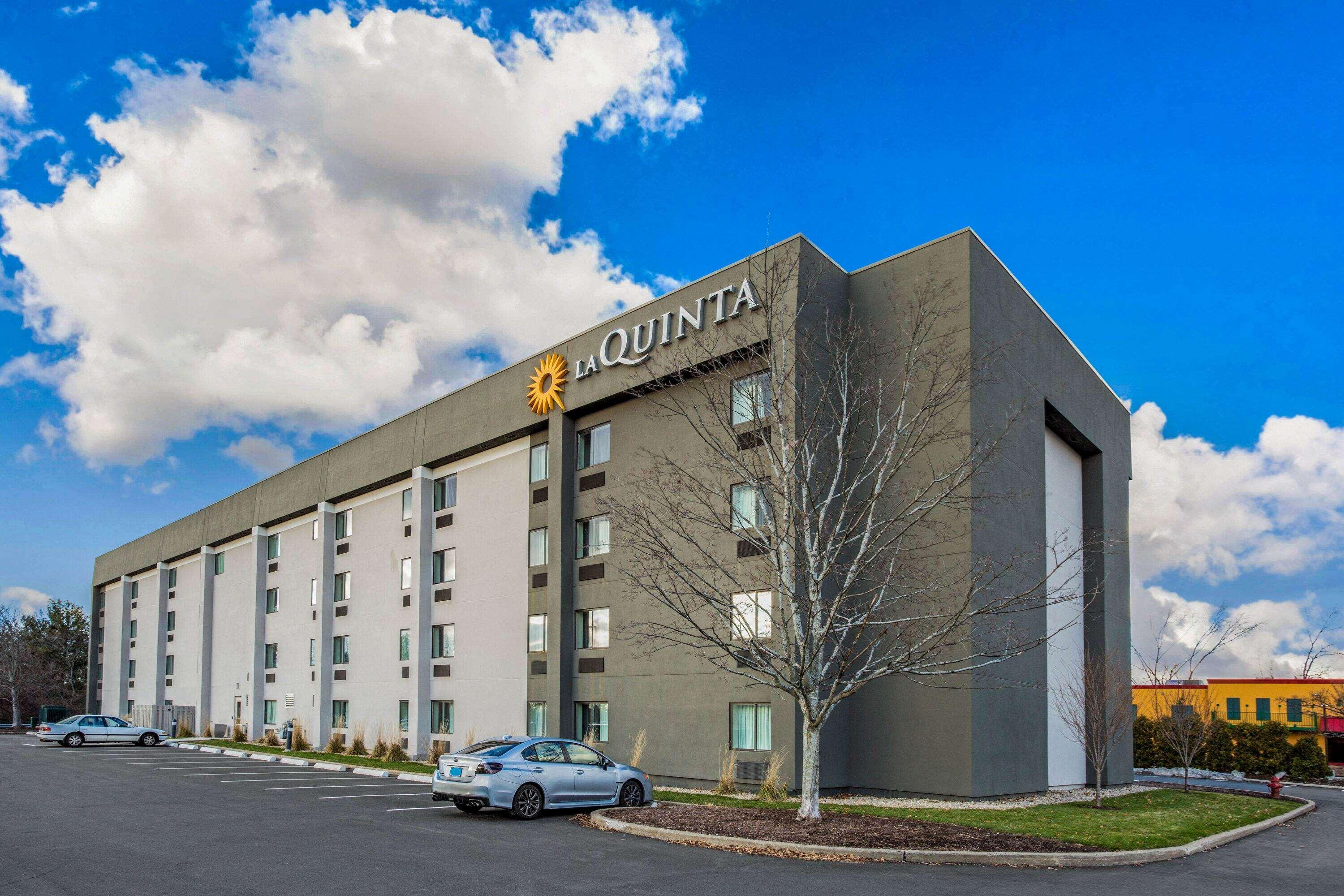 La Quinta By Wyndham Hartford Bradley Airport Hotel Windsor Locks Ngoại thất bức ảnh