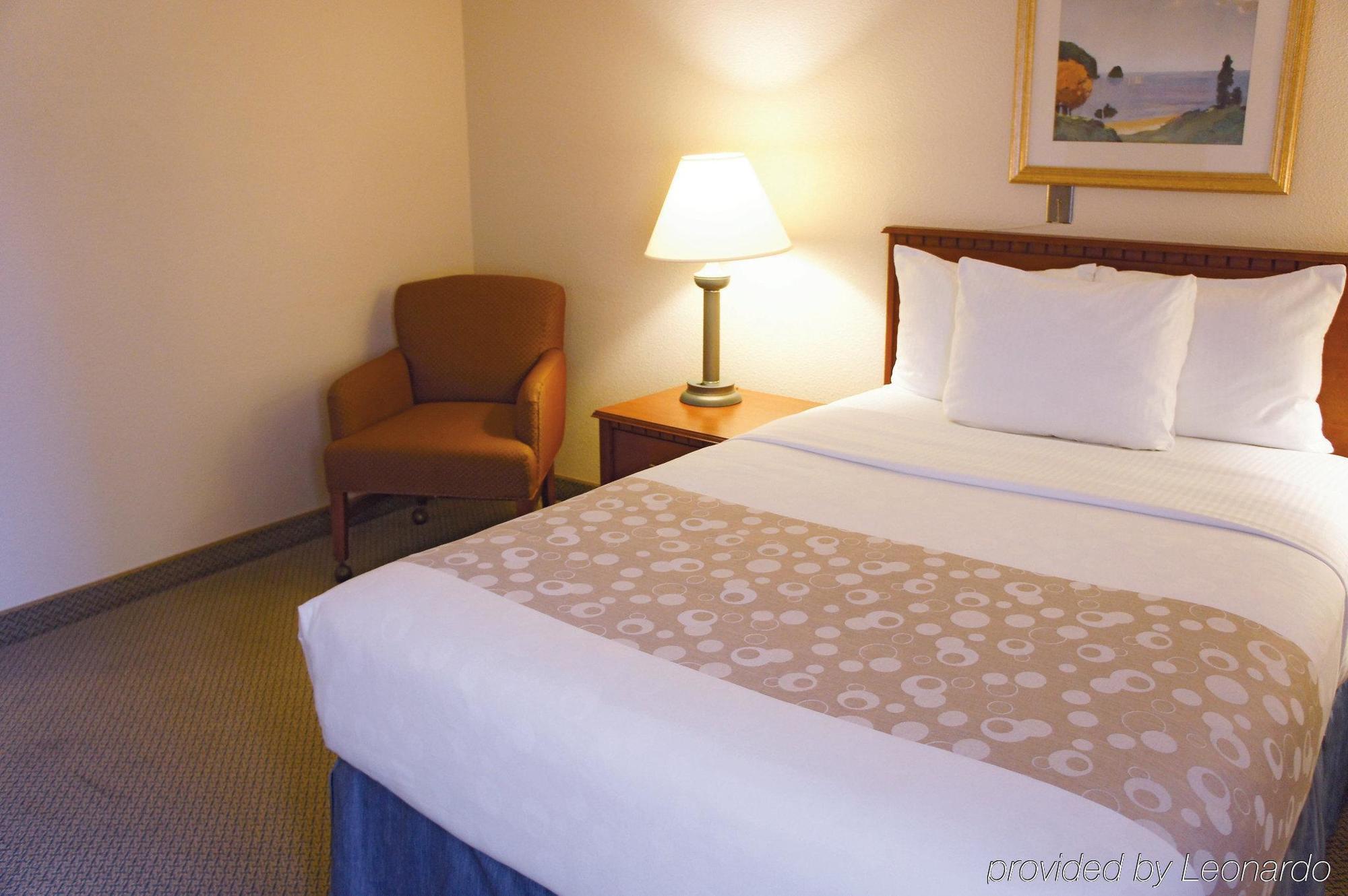 La Quinta By Wyndham Hartford Bradley Airport Hotel Windsor Locks Ngoại thất bức ảnh