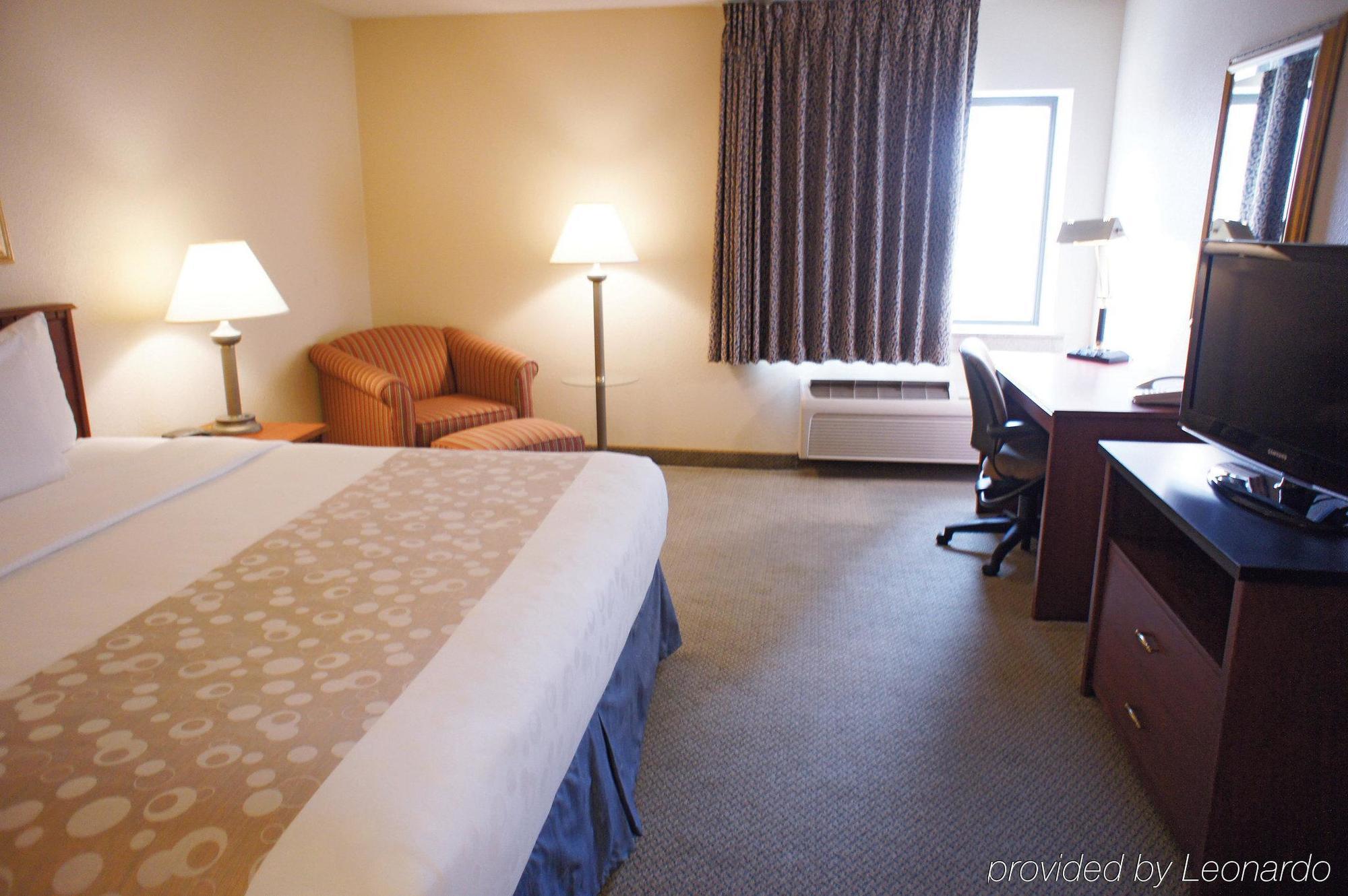 La Quinta By Wyndham Hartford Bradley Airport Hotel Windsor Locks Ngoại thất bức ảnh