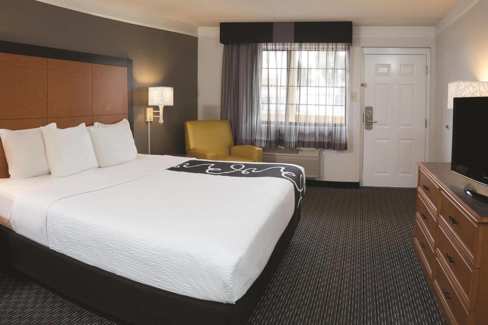 La Quinta By Wyndham Hartford Bradley Airport Hotel Windsor Locks Ngoại thất bức ảnh