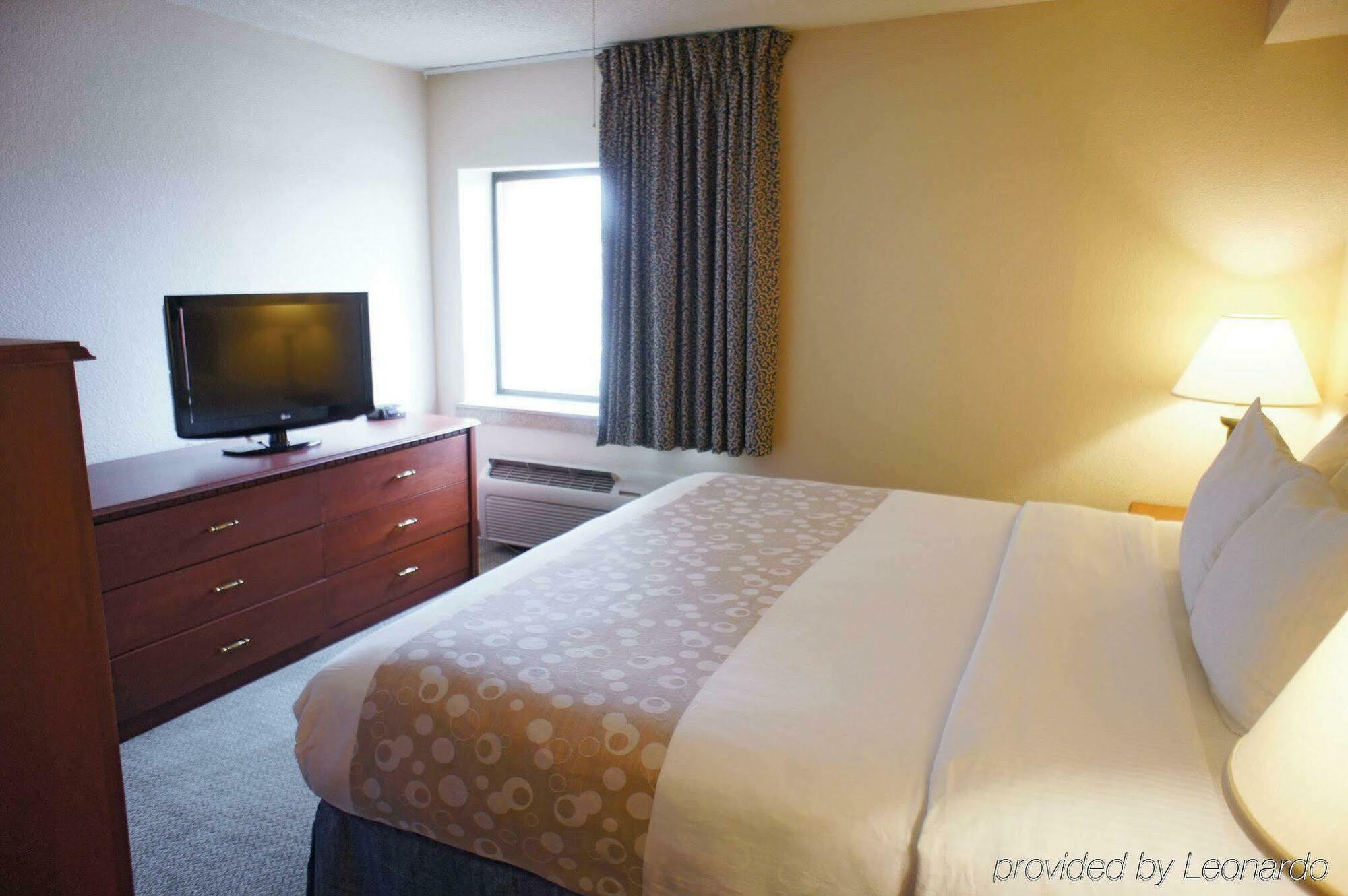 La Quinta By Wyndham Hartford Bradley Airport Hotel Windsor Locks Ngoại thất bức ảnh